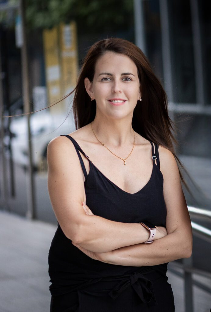 Viviana Dálesson Lasfille, Arquitecta